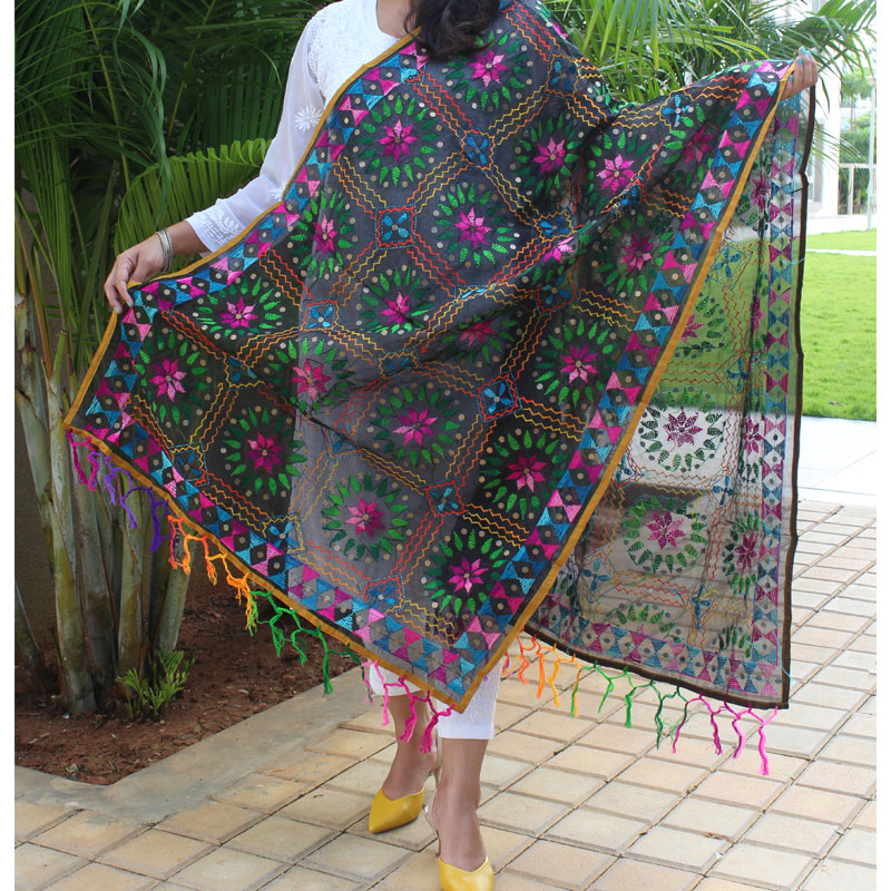 Blackphulkari1